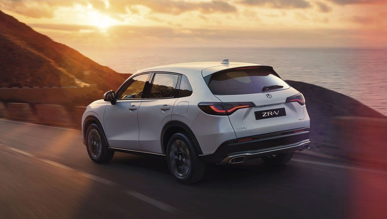 Fondo de héroe para Nuevo Honda ZR-V